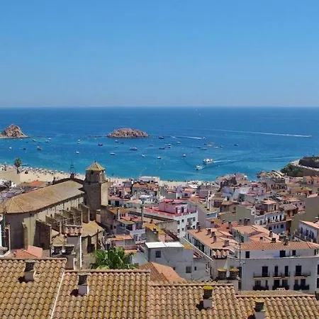 Apartment Lets Holidays Cozy In Center 5 Min To The Beach